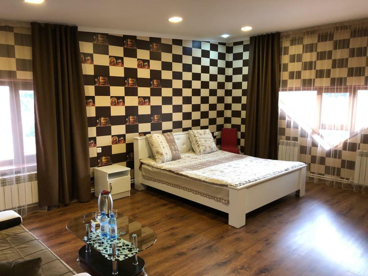 Vale Hotel&Restaurant Complex Гюмри Экстерьер фото